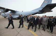Sikorski wylądował w Trypolisie z ofertą dla Libii
