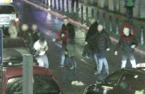 Warszawa: Dotkliwie pobili mężczyznę. Policja pokazała twarze bandytów [ZDJĘCIA]