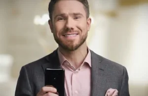 Mateusz Grzesiak reklamuje HTC