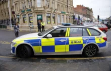 Incydent w Barnsley - mieście mirków - kobieta z nożem dźgnęła mężczyznę