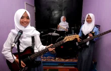Nastolatki z Indonezji grają heavy metal i budzą kontrowersje