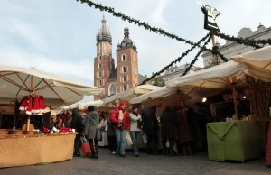 Kraków: imprezy na Rynku są enklawą kiczu i tandety. Potrzebne przetargi