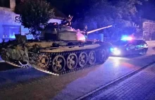 Jechał po pijaku czołgiem t-55 publicznymi ulicami !!