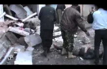 Bomby spadły na ludzi czekających na chleb w Syrii - przerażające nagranie
