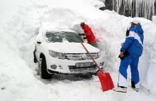 W Rosji panuje już sroga zima. Temperatura spada do minus 40 stopni i leży...