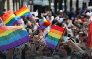 Wychowały ją lesbijki. Teraz apeluje do LBGT: "Wasze dzieci cierpią"