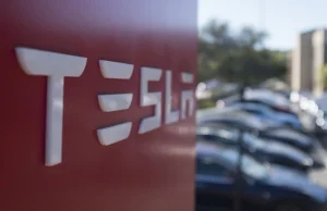Tesla sprzedała w USA więcej niż Mercedes
