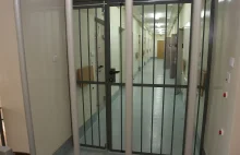 W celi w Przasnyszu zmarł 56-latek. Prokuratura bada sprawę, zabezpieczono...