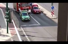 "Zielony kierowca" nie przepuszcza straży pożarnej na sygnale!
