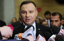 Prezydent wdał się w polemikę z prof. Matczakiem. "No comment"