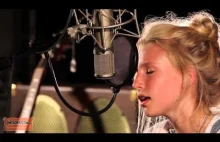 Billie Marten - You Make My Dreams (Cover) - Ont' Sofa Gibson Sessions