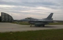 "Rzeczpospolita" sprawdza sygnał z Wykopu: F-16 nie bombardują Daesh
