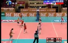 Niesamowita akcja w chińskiej lidze siatkówki kobiet.