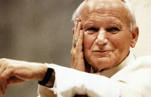 Ukraińcy obrażają Jana Pawła II antypolskimi treściami