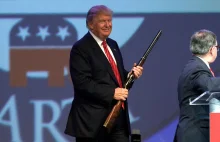 Donald Trump: “Osoby przestrzegające prawa powinny móc posiadać taką broń...