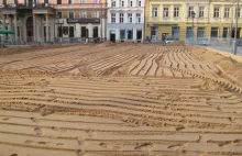 Plaża powstaje na placu Solnym. Co będzie się tam działo? [ZDJĘCIA] -...