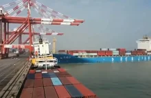 Poważna kolizja kontenerowców w chińskim terminalu