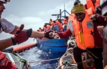 Ksiądz ratuje migrantów na Morzu Śródziemnym