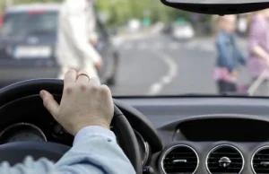 Prawo drogowe: Rząd nie opublikuje wyroku ważnego dla milionów kierowców
