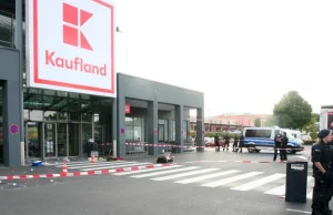 Atak siekierą przed supermarketem w miejscowości Kerpen w zachodnich Niemczech.