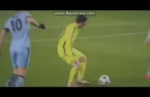 Lionel Messi Soccer Tricks - A fly ball between the legs ...