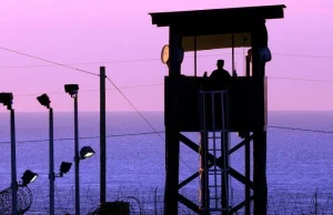 Obama wypuszcza terrorystów z Guantanamo