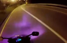 Motocyklista po wypadku miał otrzymać pomoc, gdy nagle...
