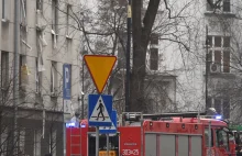 Wybuch w Warszawie - śledczy znaleźli dwie butle z otwartymi zaworami.