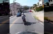 Złodziej ucieka na motorze przed policją i zostaje brutalnie zatrzymany