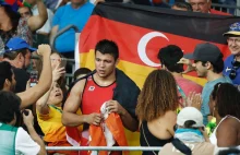 Rio 2016. Denis Kudla zdobył medal i paradował z biało-czerwoną flagą.