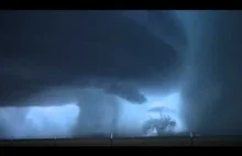 Tornado w Teksasie + superkomórka burzowa.