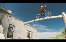 Danny MacAskill - niesamowita kontrola nad rowerem