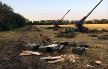 Rosyjski żołnierz pokazuje zdjęcia z całonocnego bombardowania Ukrainy[ENG]