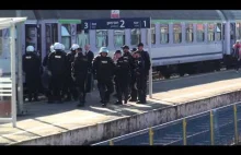 Zmiana policyjne obstawy kibiców w pociągu TLK Moniuszko na stacji w Wałczu
