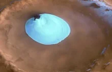 31 fantastycznych zdjęć powierzchni Marsa. Woda w stanie ciekłym robi wrażenie.
