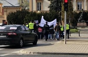 Ulicami Warszawy przeszedł marsz "Stop dyskryminacji mężczyzn!"