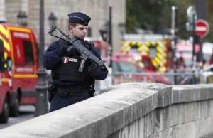 Rząd we Francji obiecuje walkę z "radykalizacją" w policji