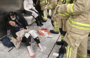 "Spalę was na śmierć". Podłożył ogień w wagonie metra pełnym ludzi. Hongkong