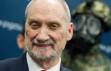 Nie potwierdzili teorii o zamachu. Antoni Macierewicz wyciągnął konsekwencje