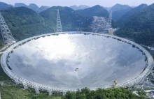 Największy na świecie radioteleskop wykrył tajemnicze sygnały z głębi kosmosu.