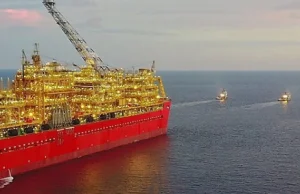 Największa na świecie jednostka offshore rozpoczęła pracę