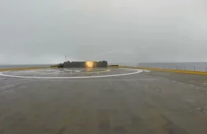 Próba lądowania rakiety Falcon 9 na barce.
