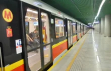 Od dwóch lat metro w Warszawie jeździ na zużytych kołach.
