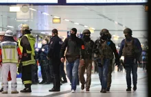 Atak siekierą na dworcu w Düsseldorfie. Pięć osób rannych