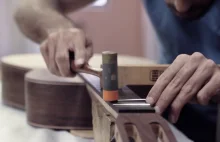 Tak wygląda praca osoby tworzącej gitarę akustyczną