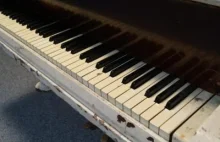 Odnowią odrapany fortepian z Batorego | Strefa Historii