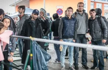 Rząd w Berlinie wiedział o nadciągającej fali imigrantów, ale zataił dane.