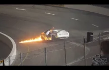 Bohaterski ojciec wyciąga syna z płonącego wraku samochodu wyścigowego