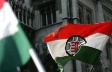Węgrzy wycofują oszczędności z banków