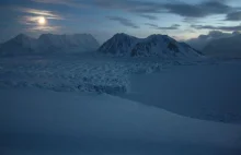 Lodowce podczas nocy polarnej wcale nie śpią - ustalili polscy naukowcy